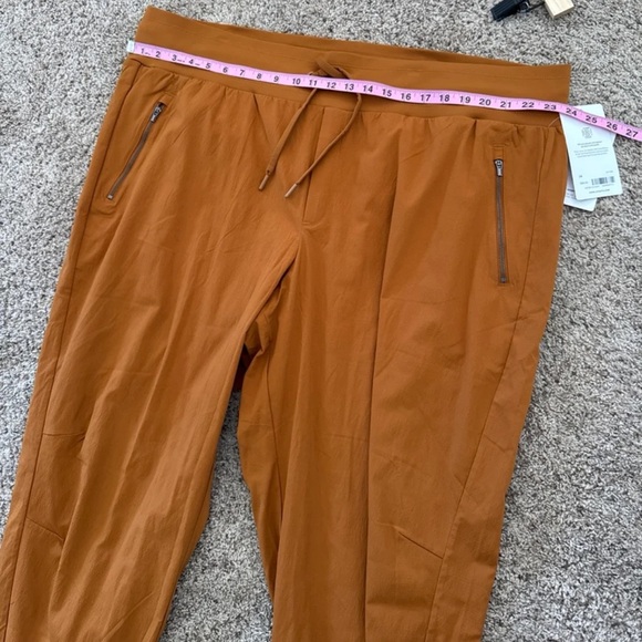 NWT ATHLETA Trekkie North Jogger in Cattail Brown 
size 24 - Picture 12 of 12